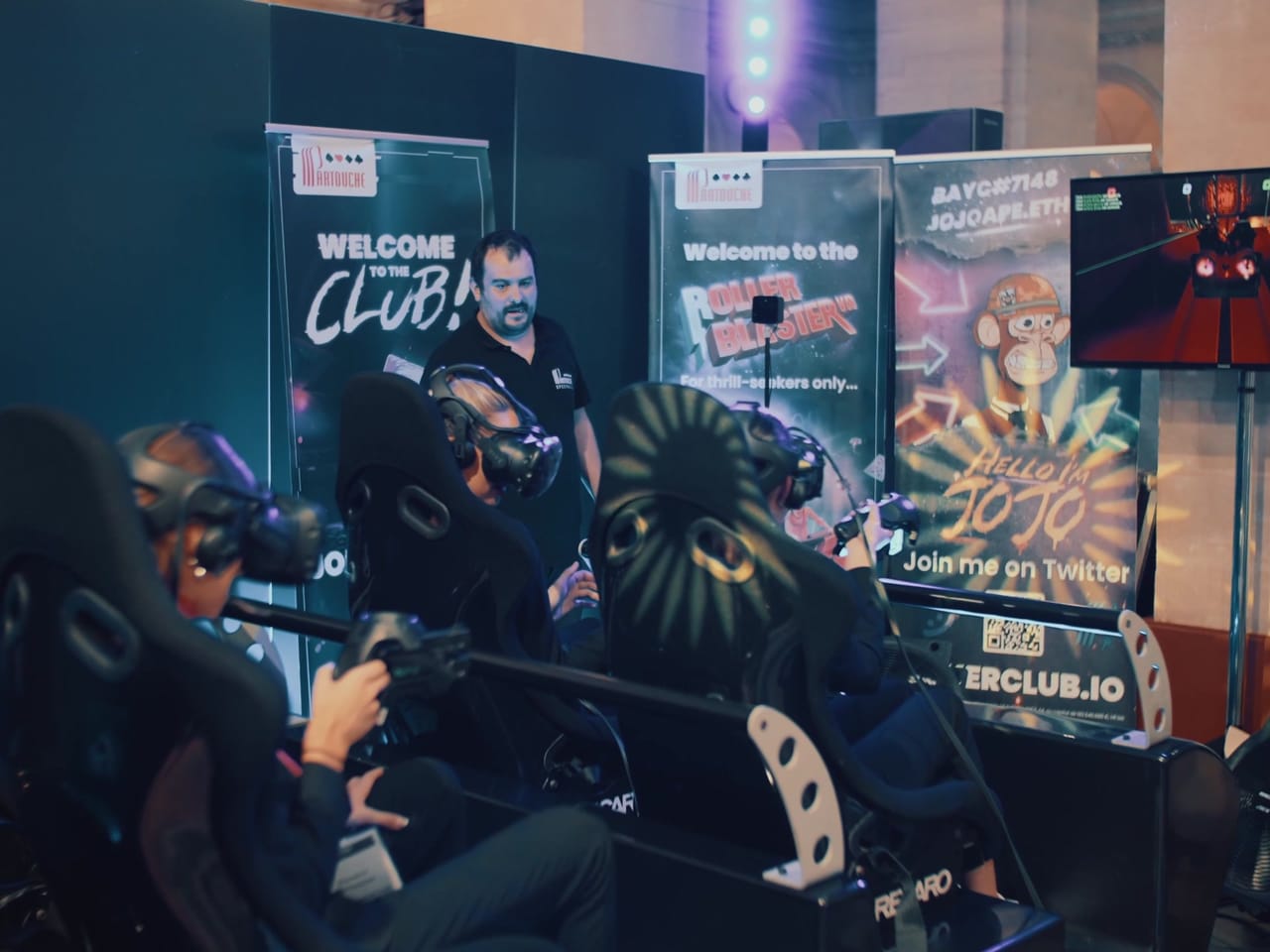 Stand de réalité virtuelle filmé pendant un salon